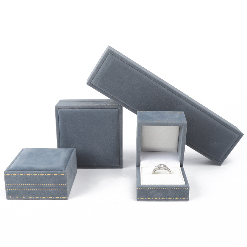 Premium Velvet Jewelry Box wit - Bar Cart Gold ulasan dan harga